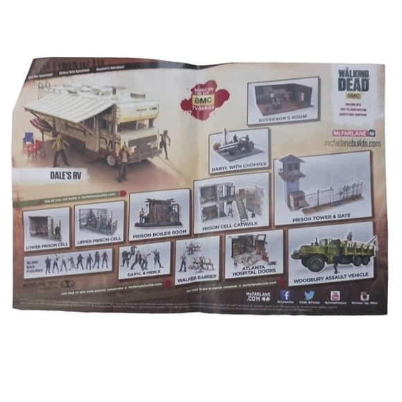 The Walking Dead Building Set Lower Prison Cell - Picture 2 of 8